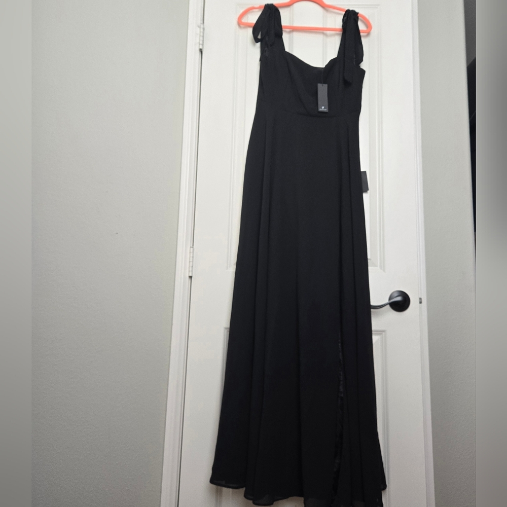 Lulu's Classic Black Maxi Dress